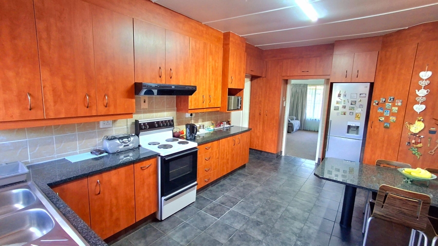 4 Bedroom Property for Sale in Sasolburg Ext 5 Free State